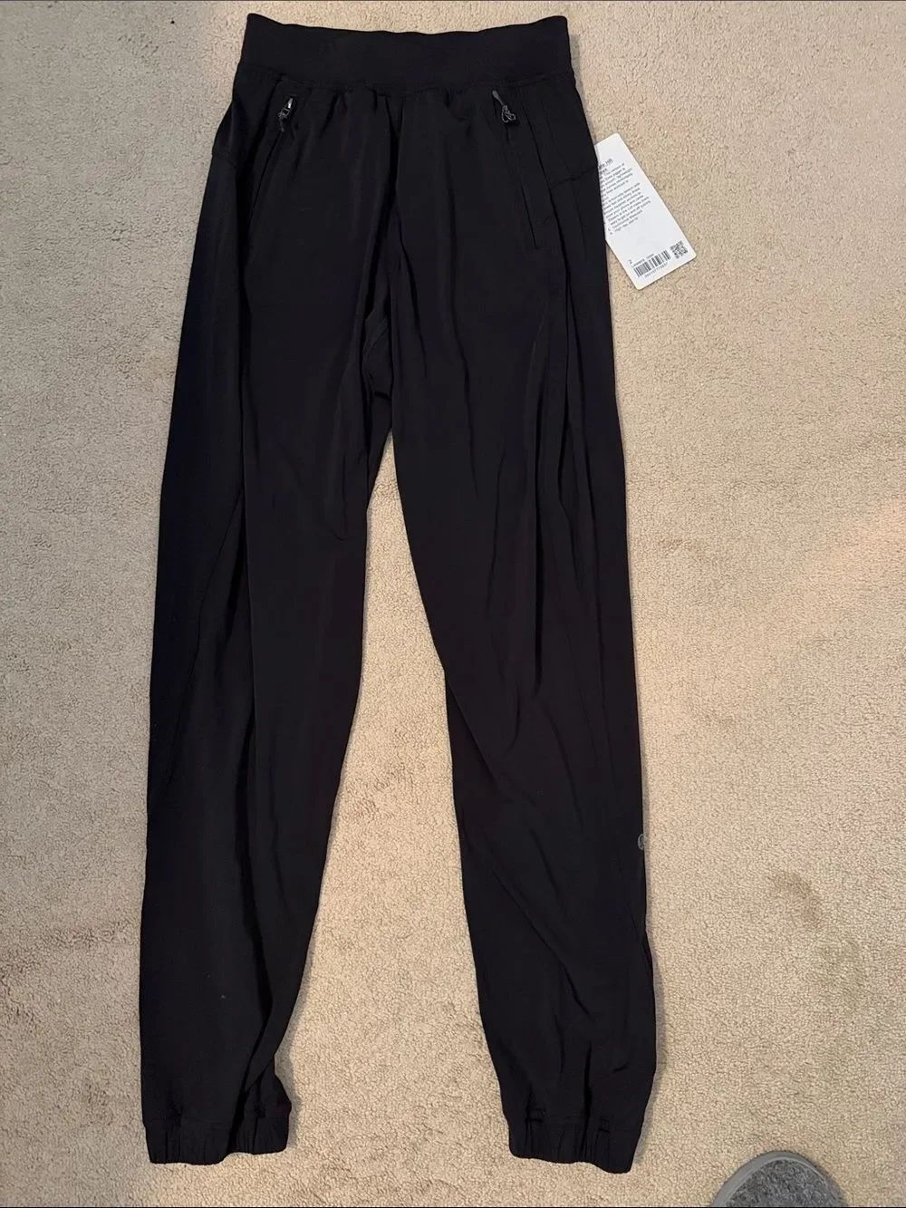 NWT Lululemon 2 Lightweight Jogger Pants